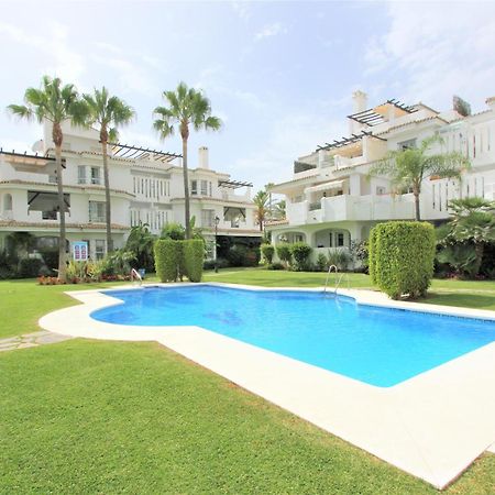 Apartamentos Naranjos Del Sol Marbellac Extérieur photo