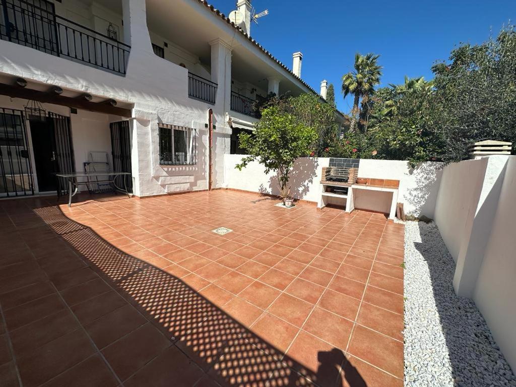 Apartamentos Naranjos Del Sol Marbellac Extérieur photo