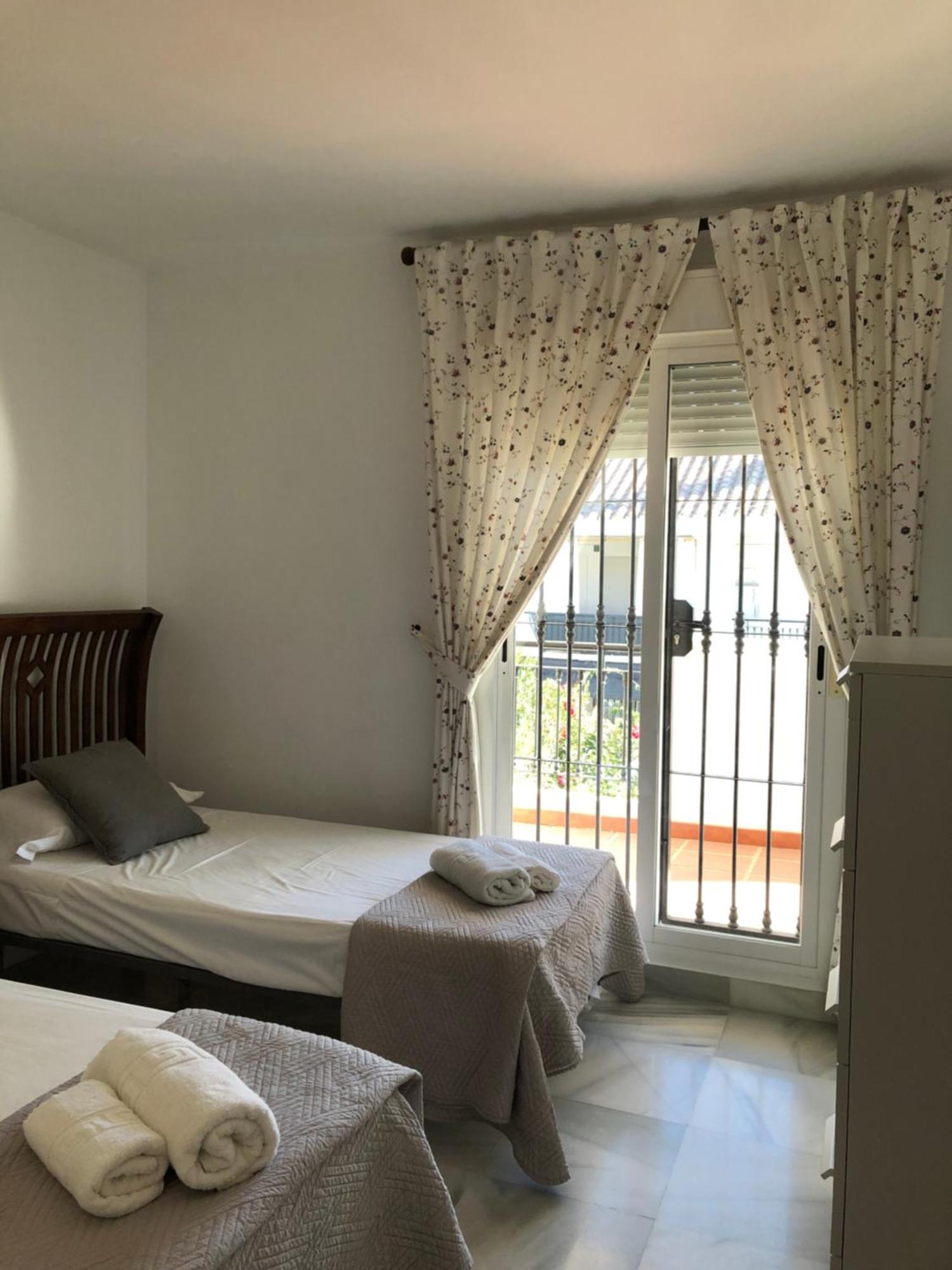 Apartamentos Naranjos Del Sol Marbellac Extérieur photo