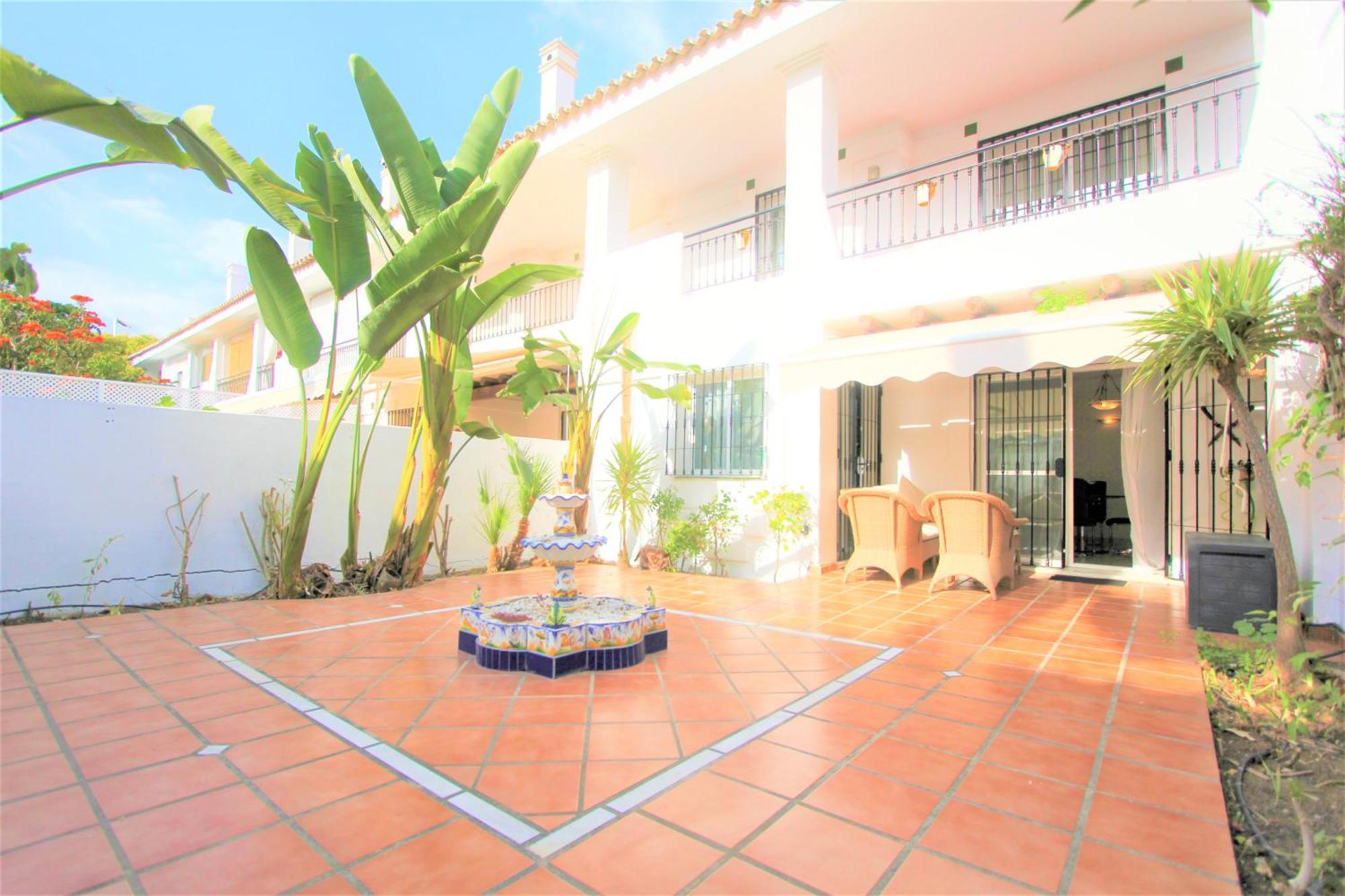 Apartamentos Naranjos Del Sol Marbellac Extérieur photo