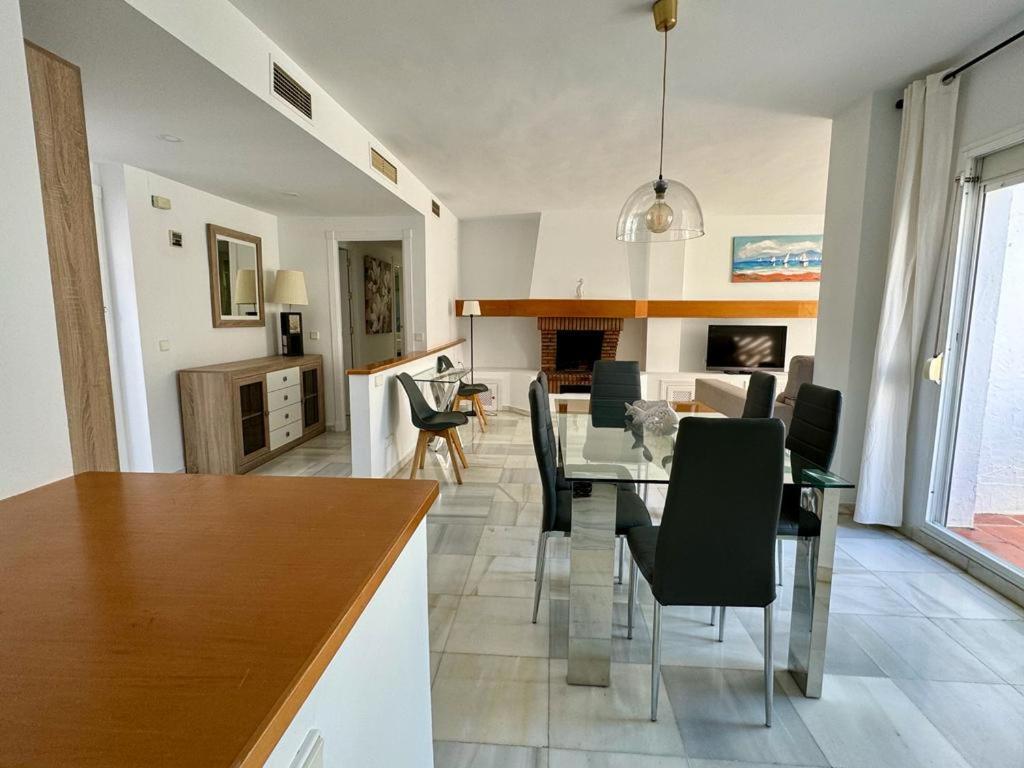 Apartamentos Naranjos Del Sol Marbellac Extérieur photo