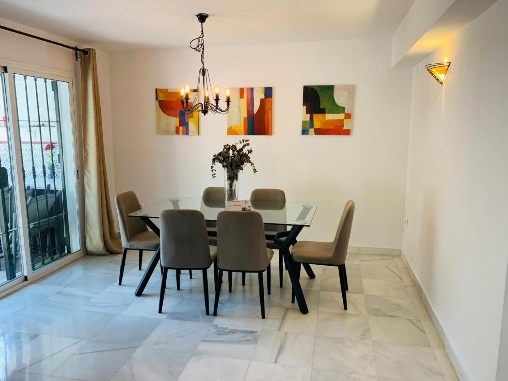 Apartamentos Naranjos Del Sol Marbellac Extérieur photo