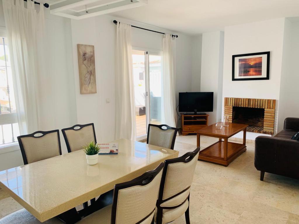 Apartamentos Naranjos Del Sol Marbellac Extérieur photo