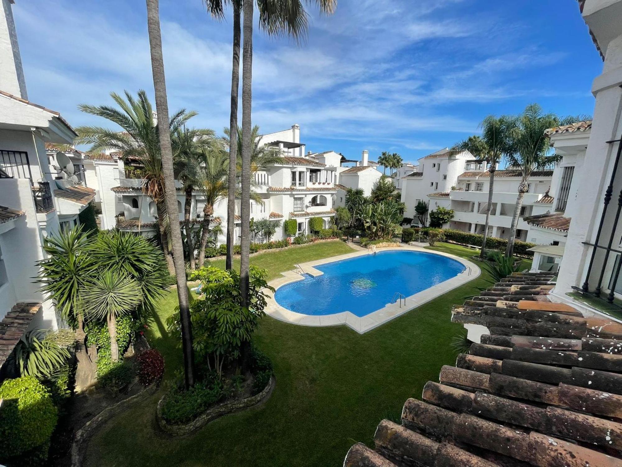 Apartamentos Naranjos Del Sol Marbellac Extérieur photo